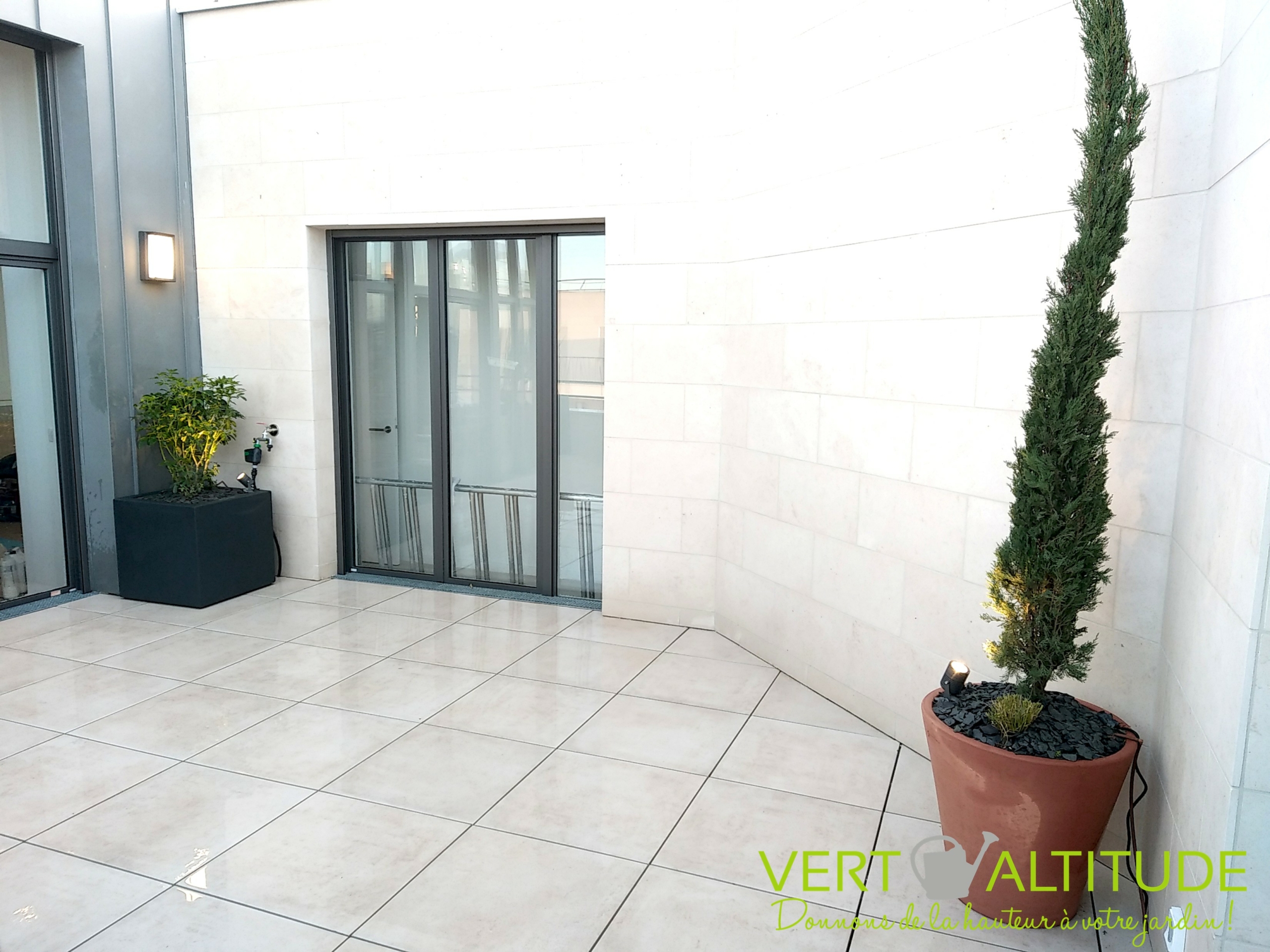 Aménagement terrasse neuve dans un appartement à Paris Clichy VA